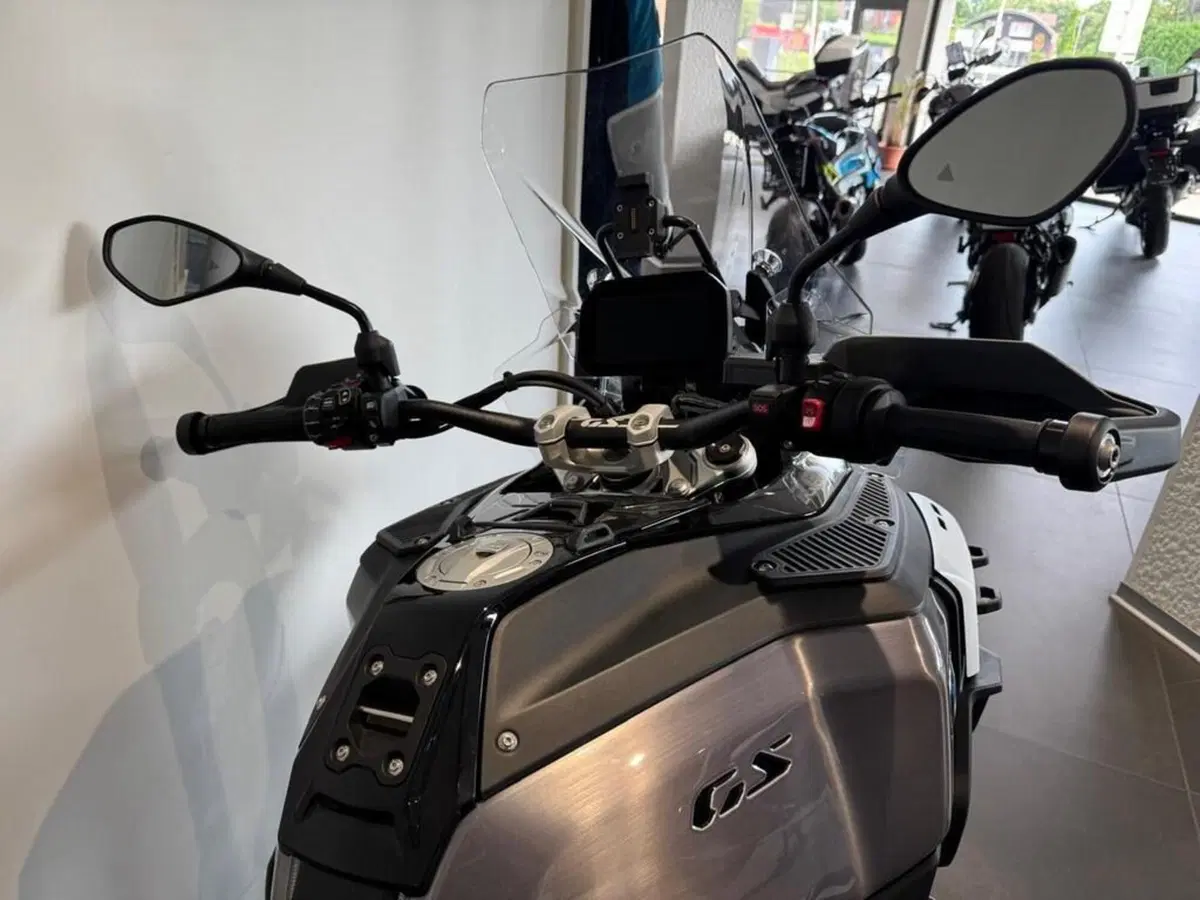 Bmw R 1300 GS Adventure Triple Black (2025 - 26) (2)