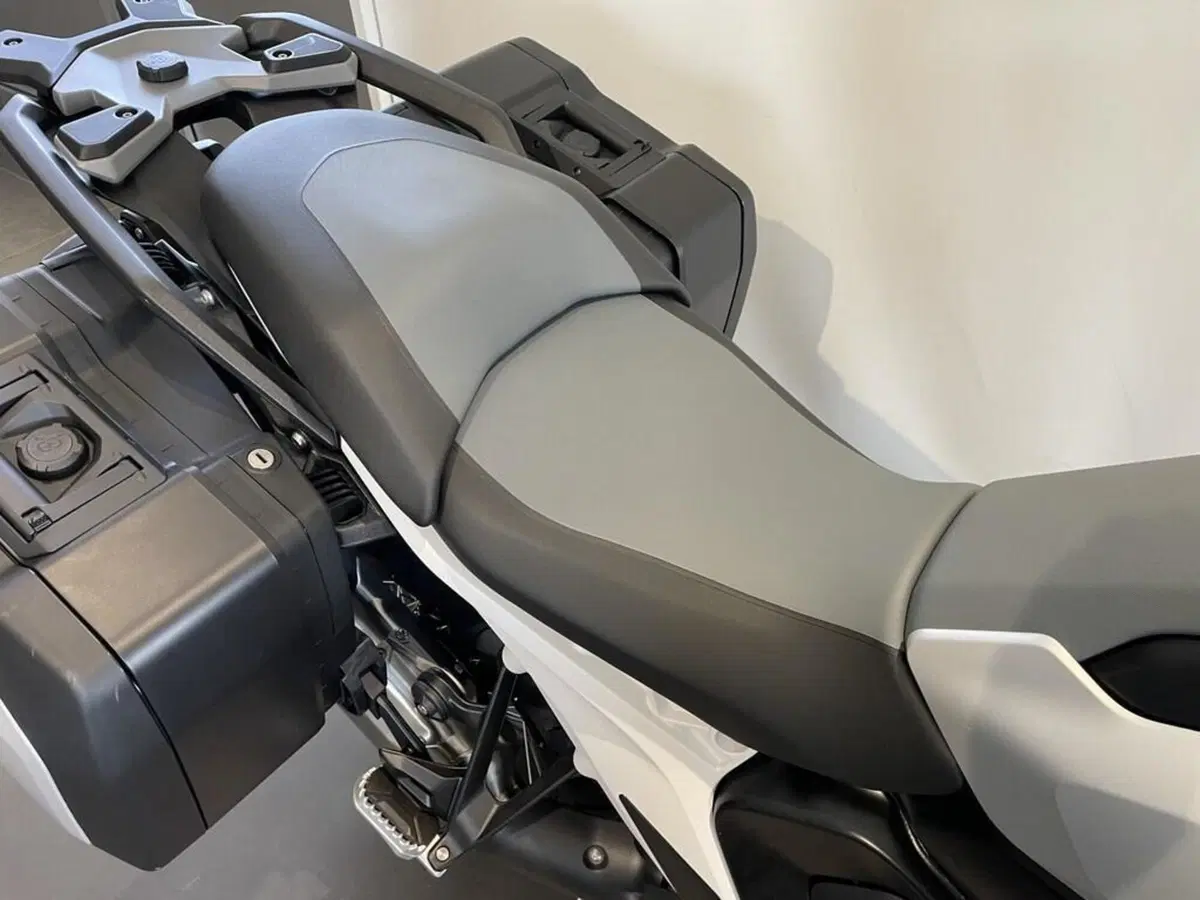 Bmw R 1300 GS Adventure (2025 - 26) (4)
