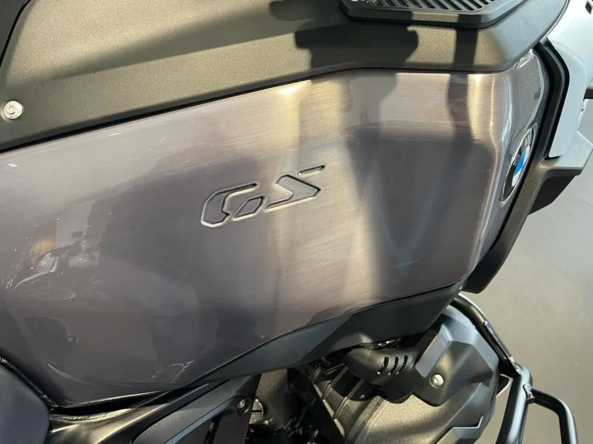 Bmw R 1300 GS Adventure Triple Black (2025 - 26) (7)