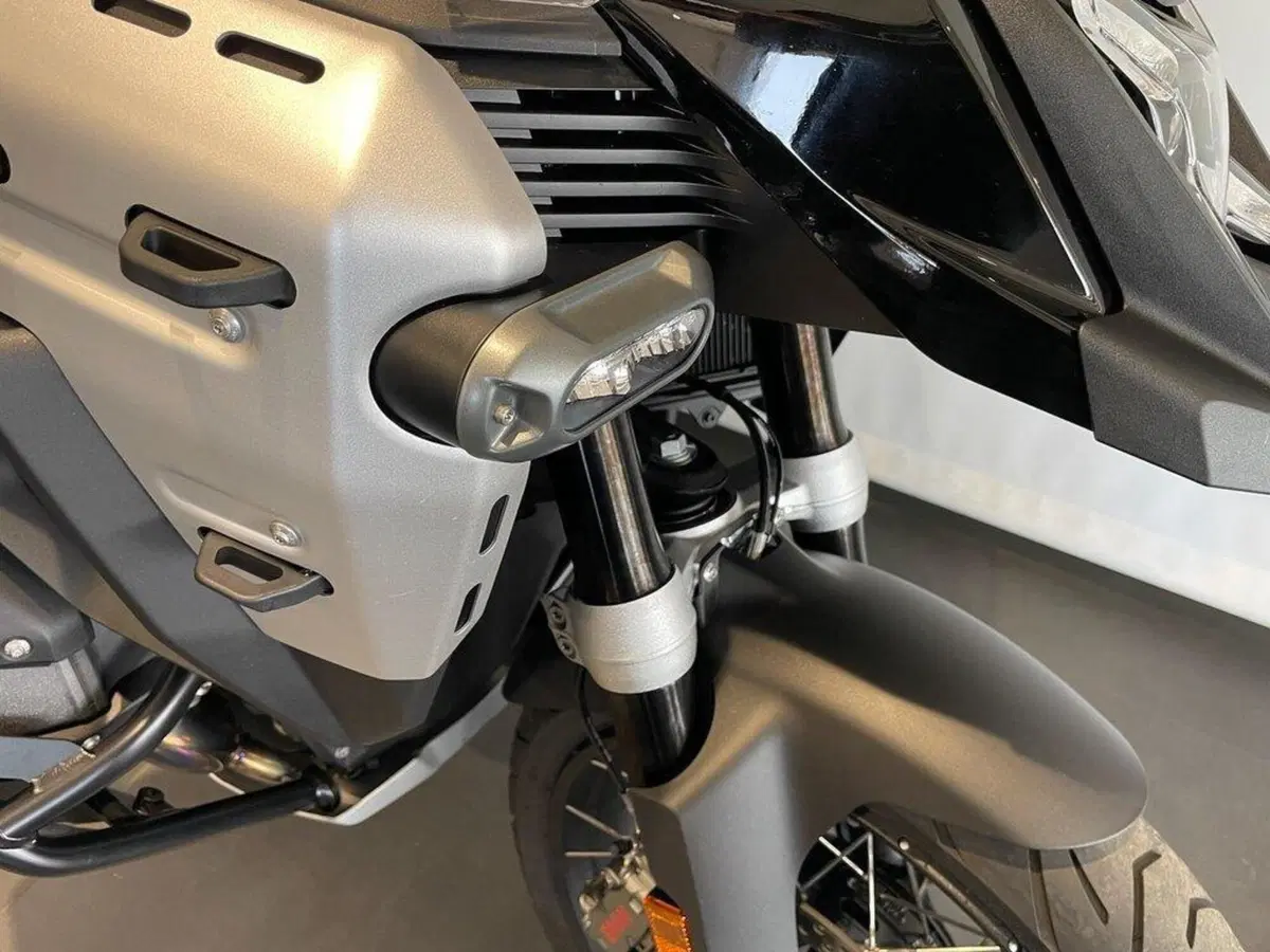 Bmw R 1300 GS Adventure Triple Black (2025 - 26) (2)