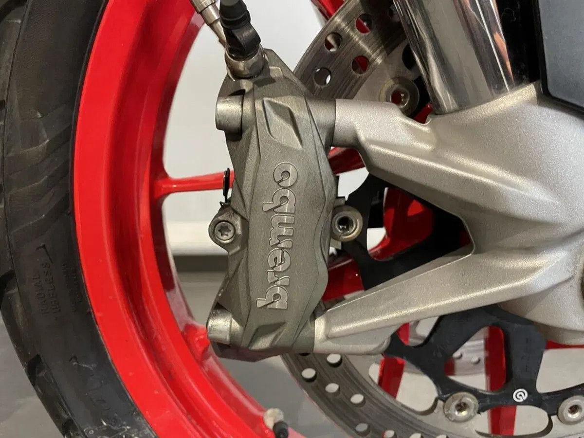 Ducati Multistrada V2 S (2022 - 24) (14)