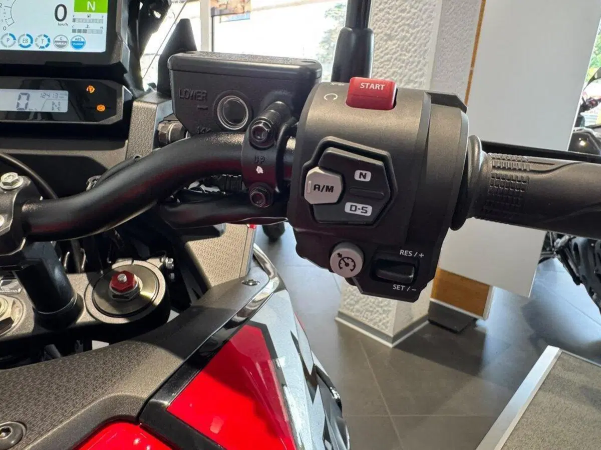 Honda Africa Twin CRF 1100L Urban DCT (2022 - 23) (9)