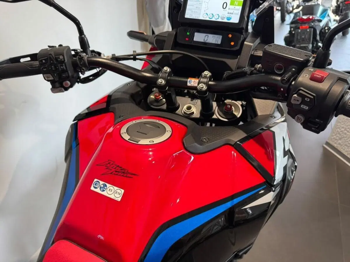 Honda Africa Twin CRF 1100L Urban DCT (2022 - 23) (10)