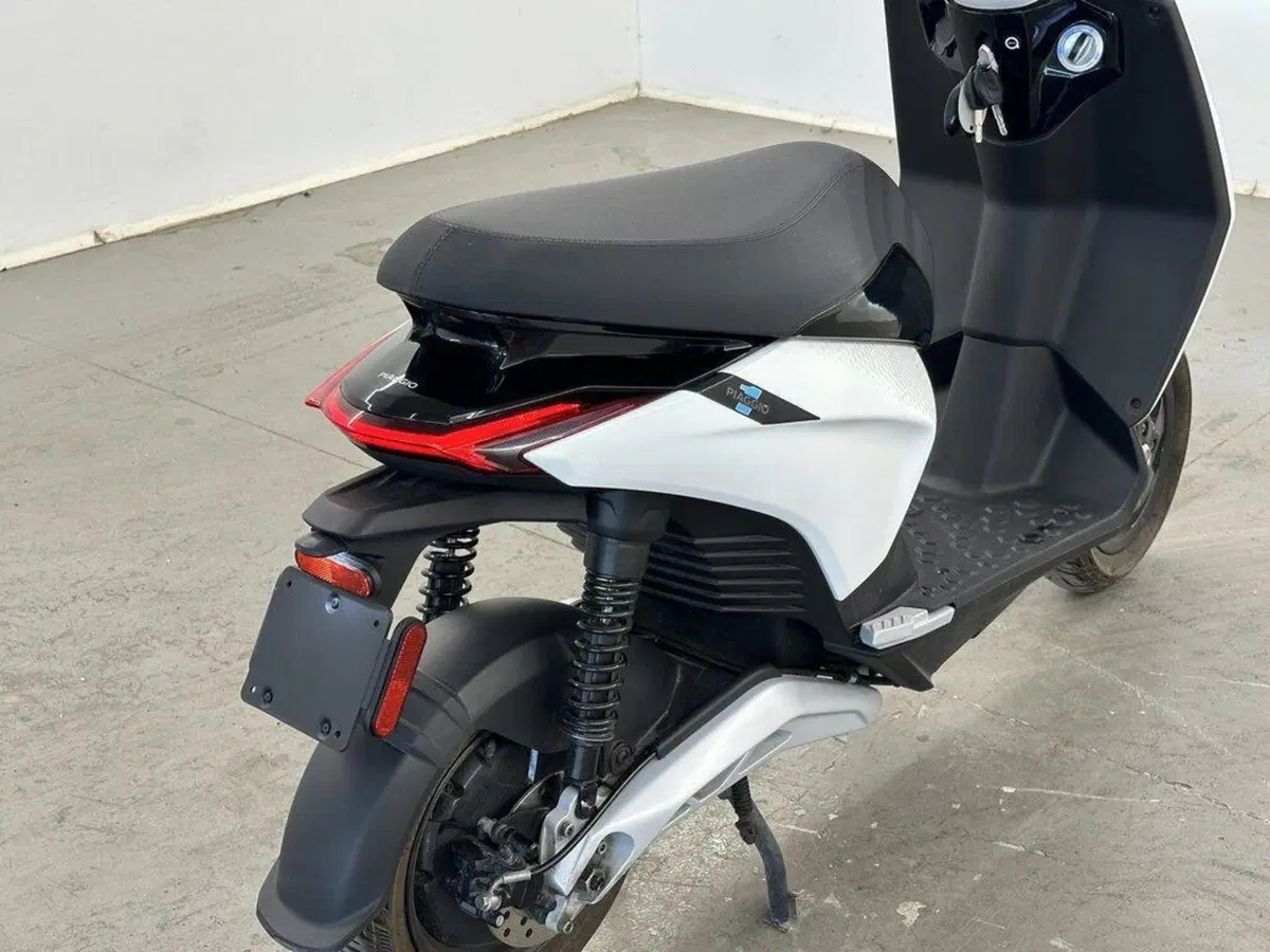 Piaggio 1 (2022 - 26) (3)