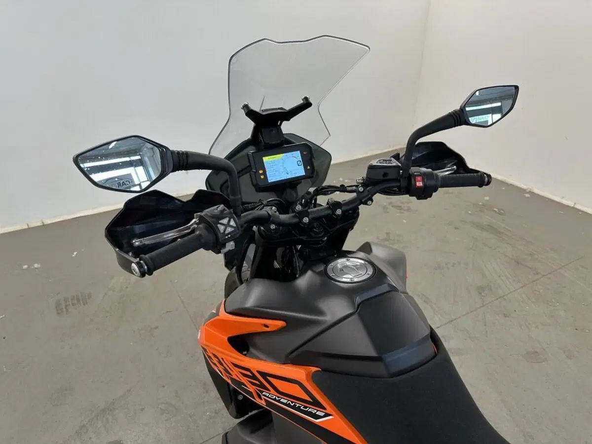 KTM 890 Adventure (2021) (13)