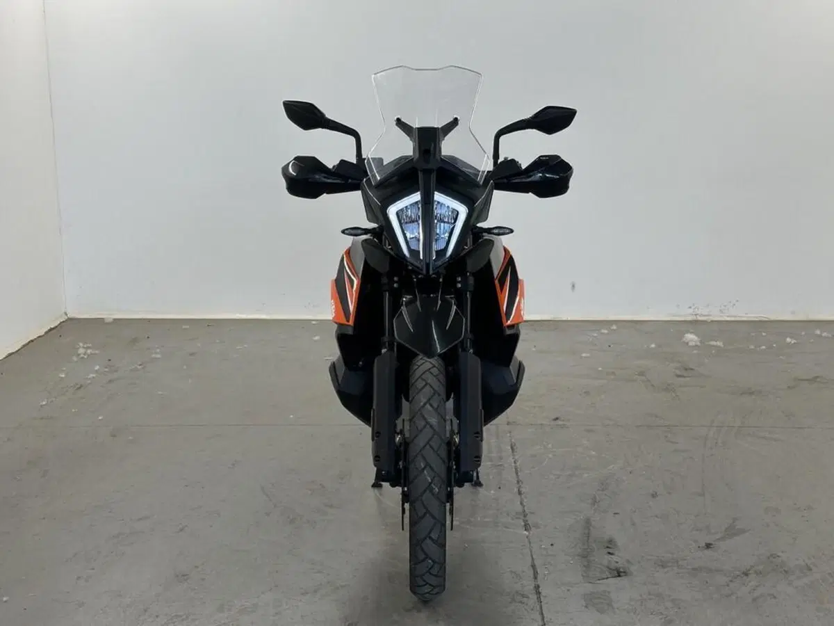 KTM 890 Adventure (2021) (6)