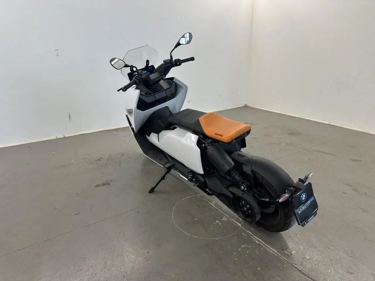 Bmw CE 04 (2021 - 25) (7)