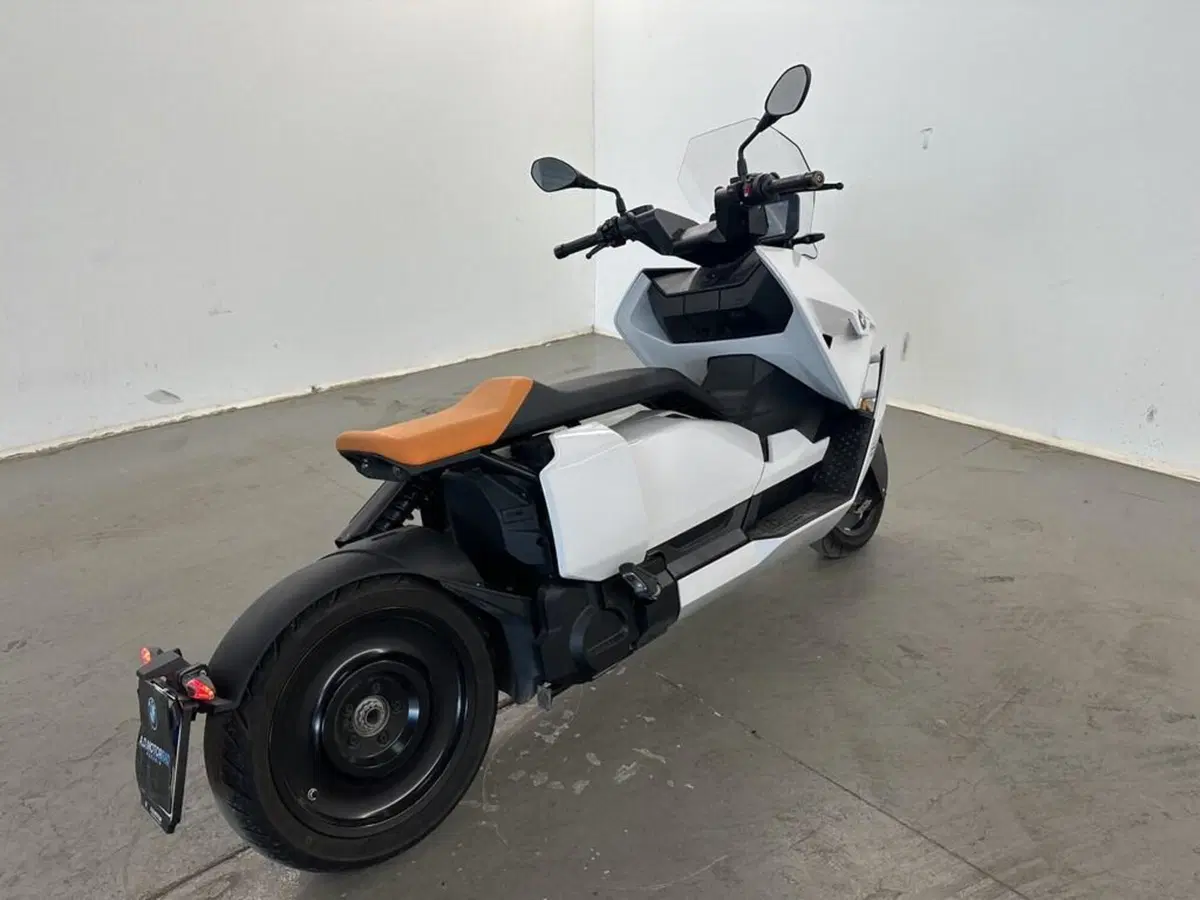Bmw CE 04 (2021 - 25) (2)