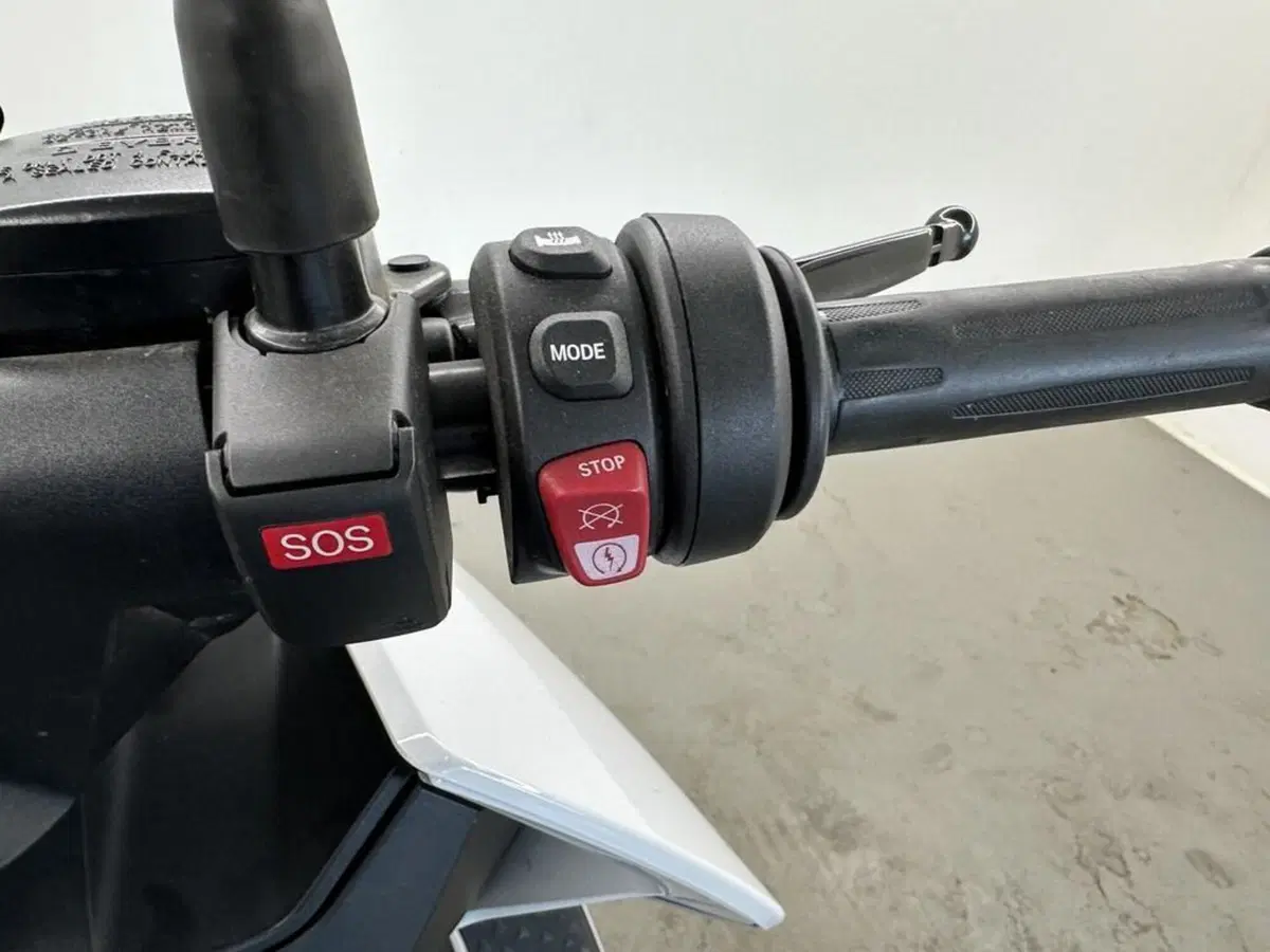 Bmw CE 04 (2021 - 25) (8)
