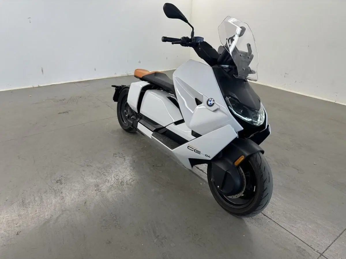 Bmw CE 04 (2021 - 25) (6)