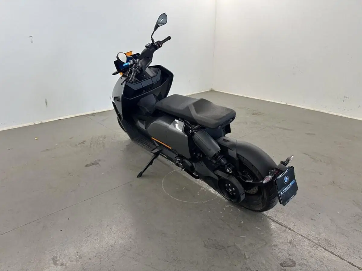 Bmw CE 04 (2021 - 25) (4)