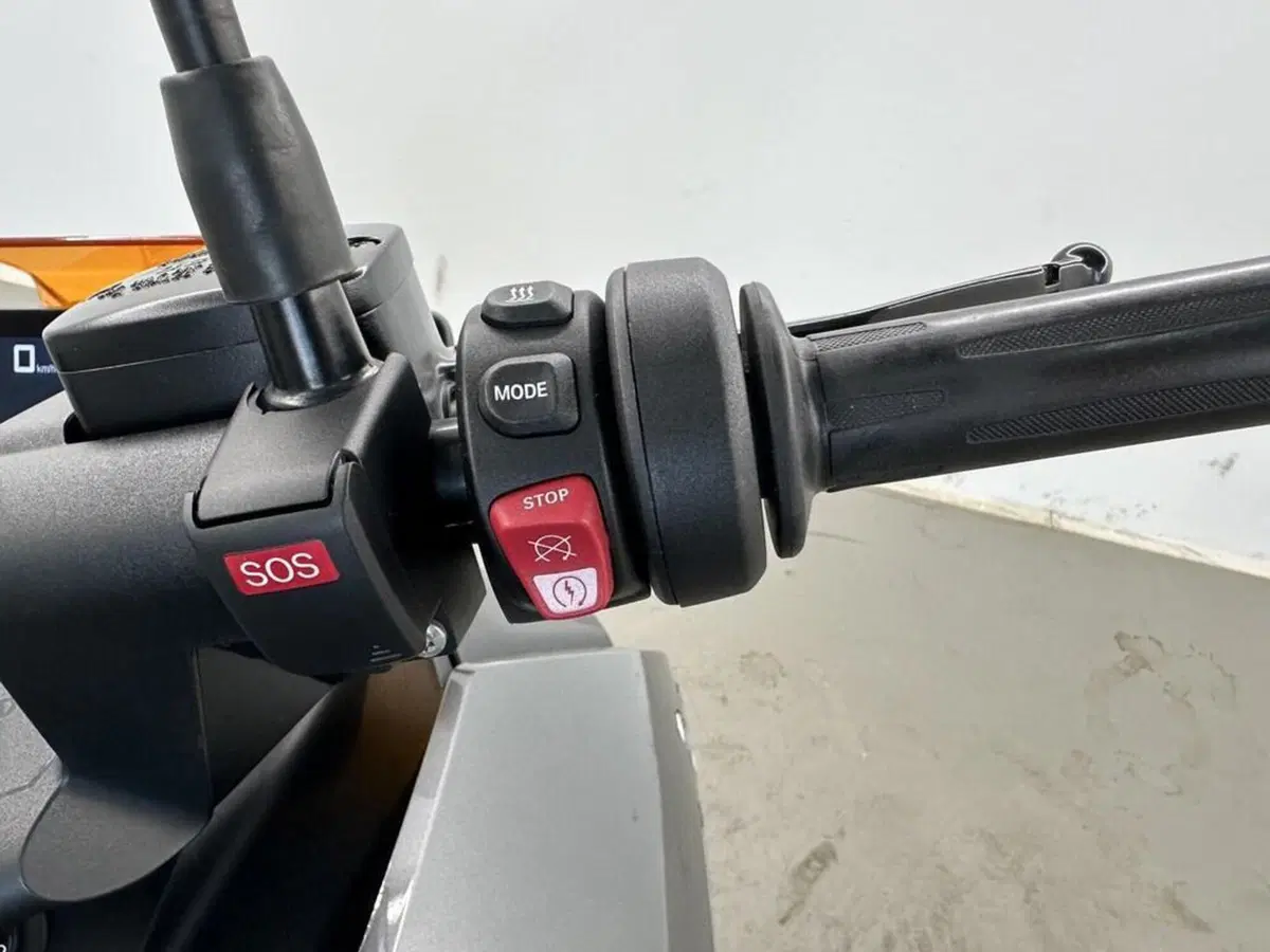 Bmw CE 04 (2021 - 25) (10)