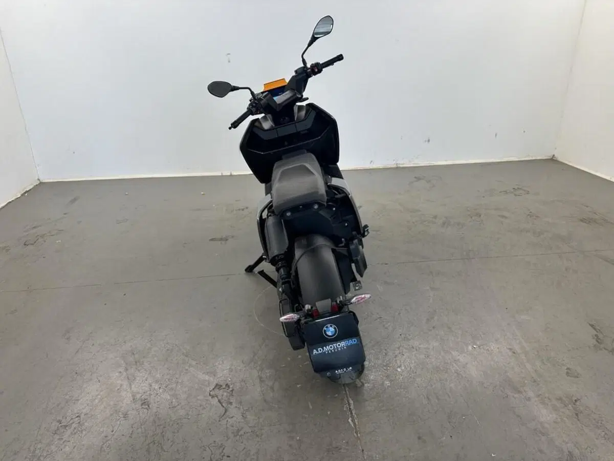Bmw CE 04 (2021 - 25) (2)