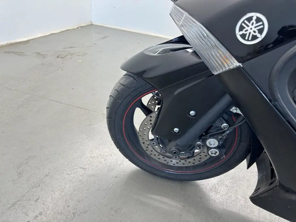 Yamaha T-Max 530 (2012 - 14) (9)