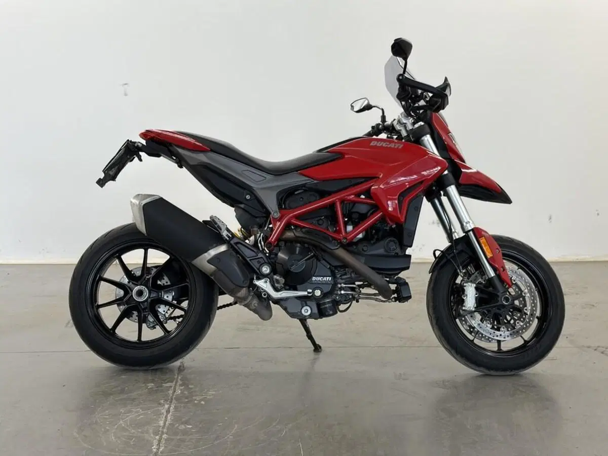 Ducati Hypermotard 939 (2016 - 18) (4)