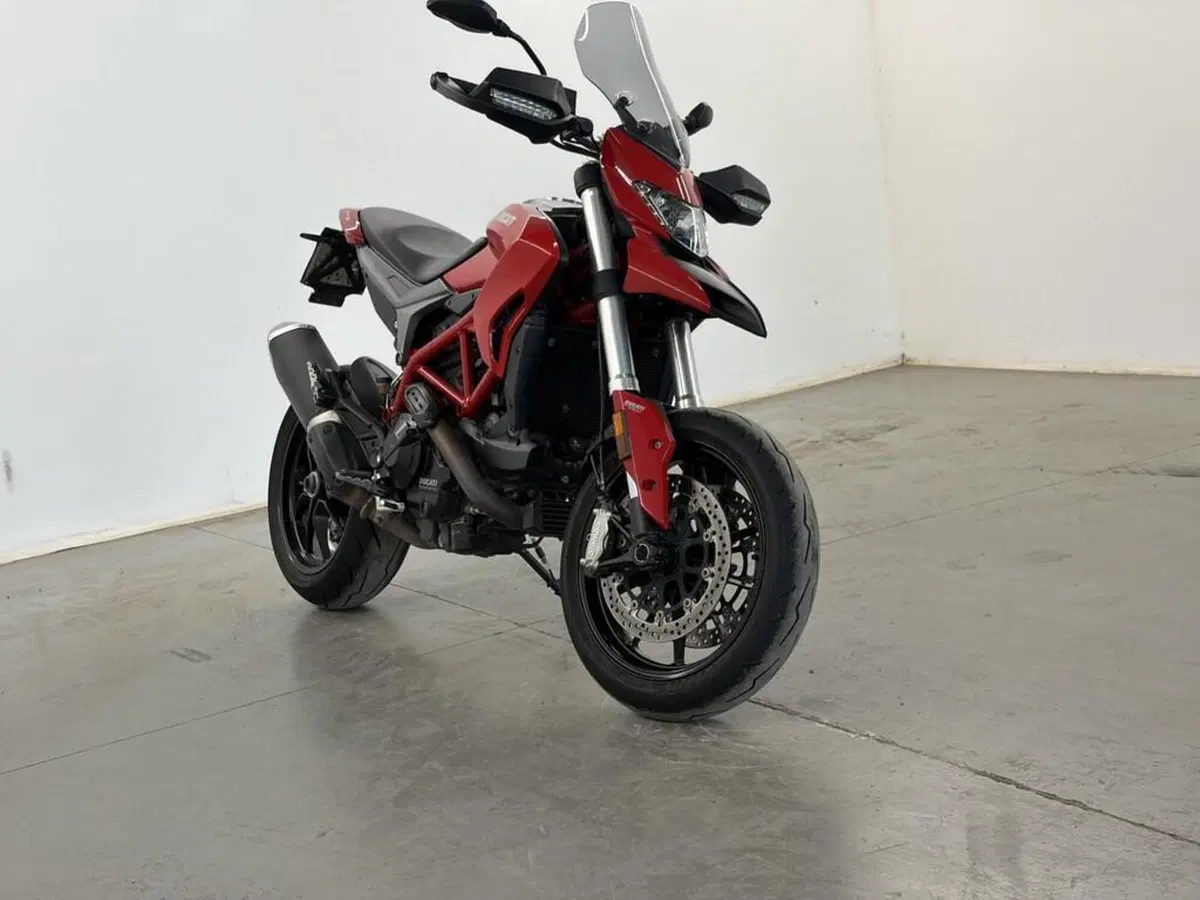 Ducati Hypermotard 939 (2016 - 18) (5)