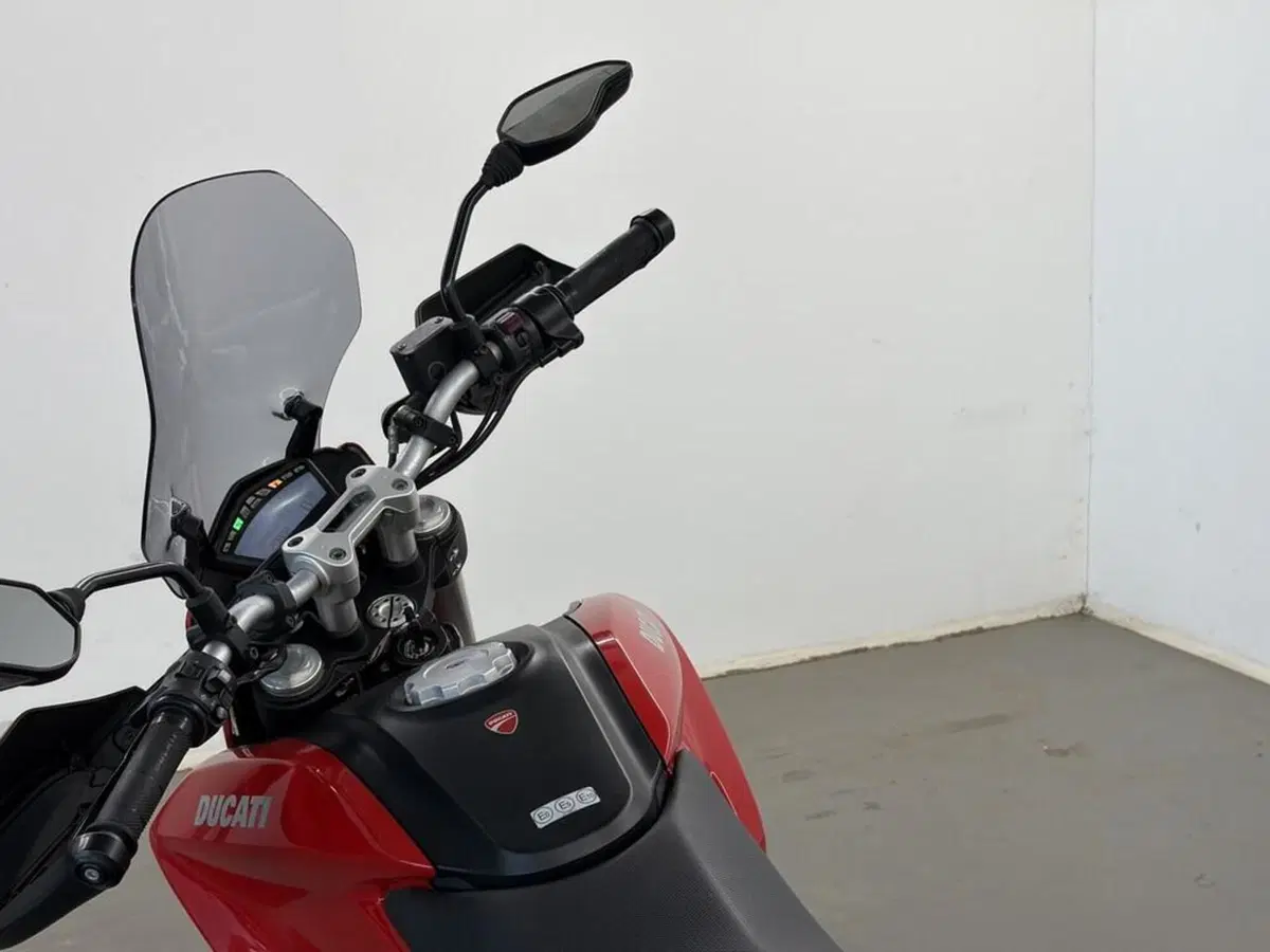 Ducati Hypermotard 939 (2016 - 18) (14)