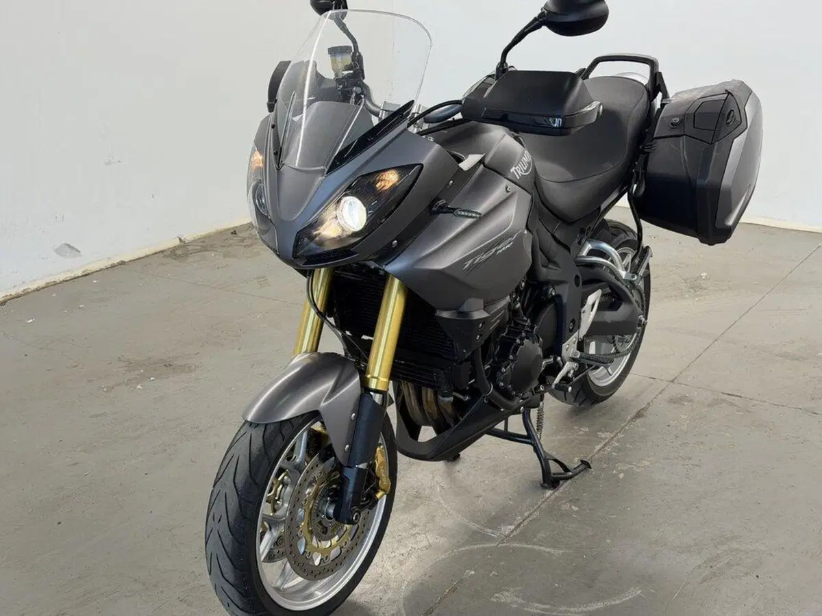 Triumph Tiger 1050 SE ABS (2006 - 13)