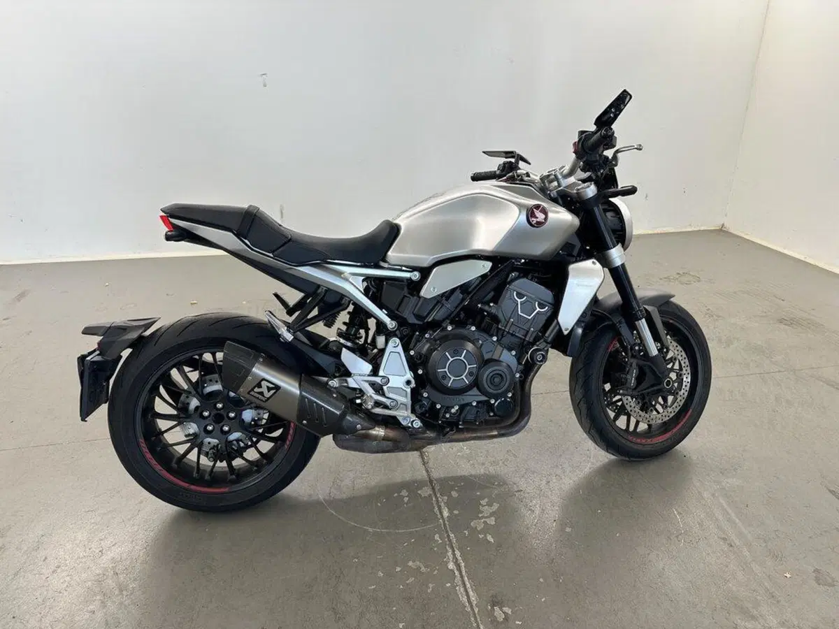 Honda CB 1000 R (2021 - 25) (4)
