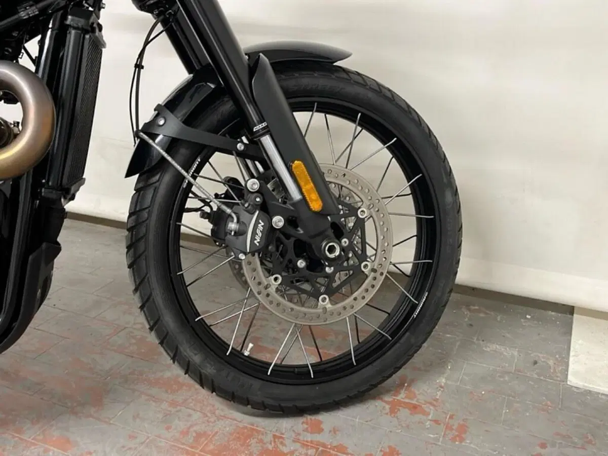 Triumph Scrambler 1200 XC (2021 - 23) (13)