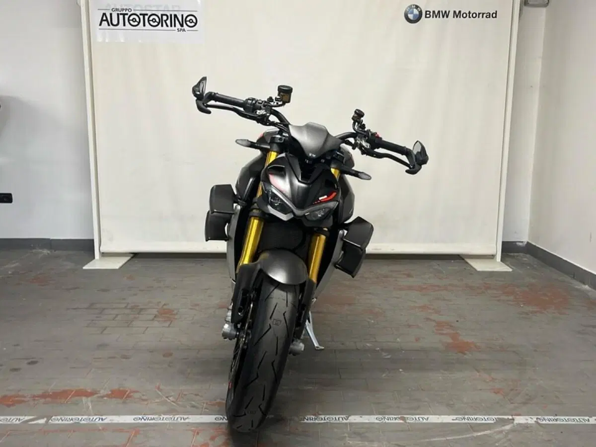 Ducati Streetfighter V4 1100 SP (2022) (2)