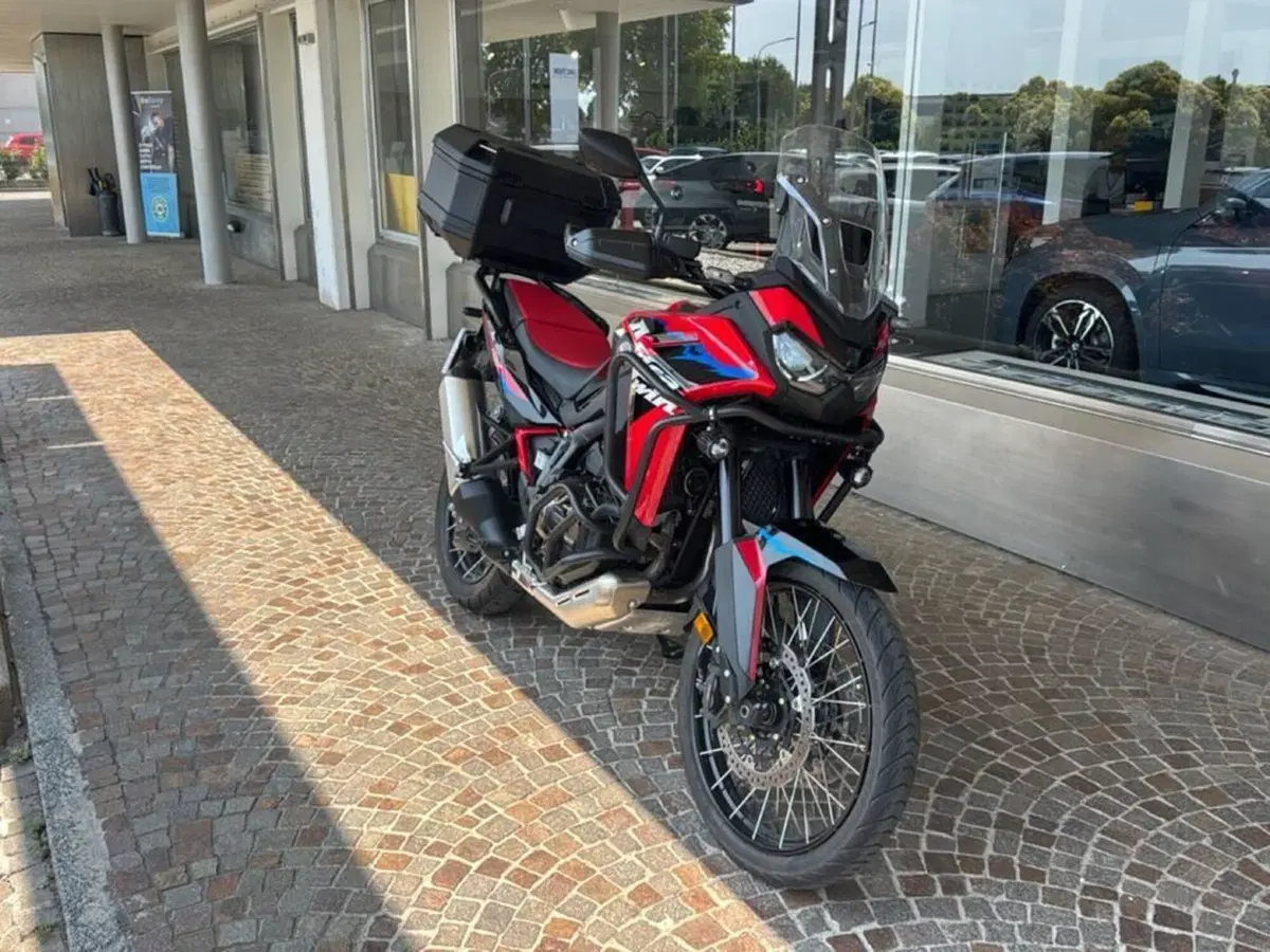 Honda Africa Twin CRF 1100L ES DCT (2024 - 26) (3)