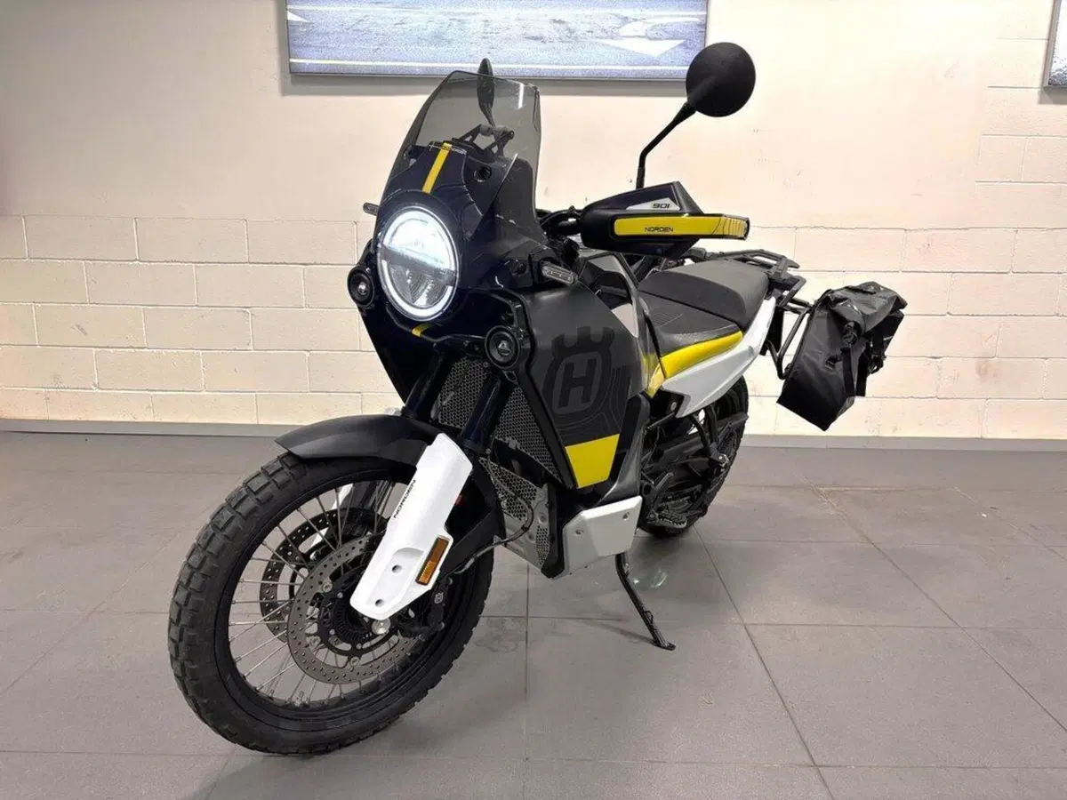 Husqvarna Norden 901 (2022 - 26)