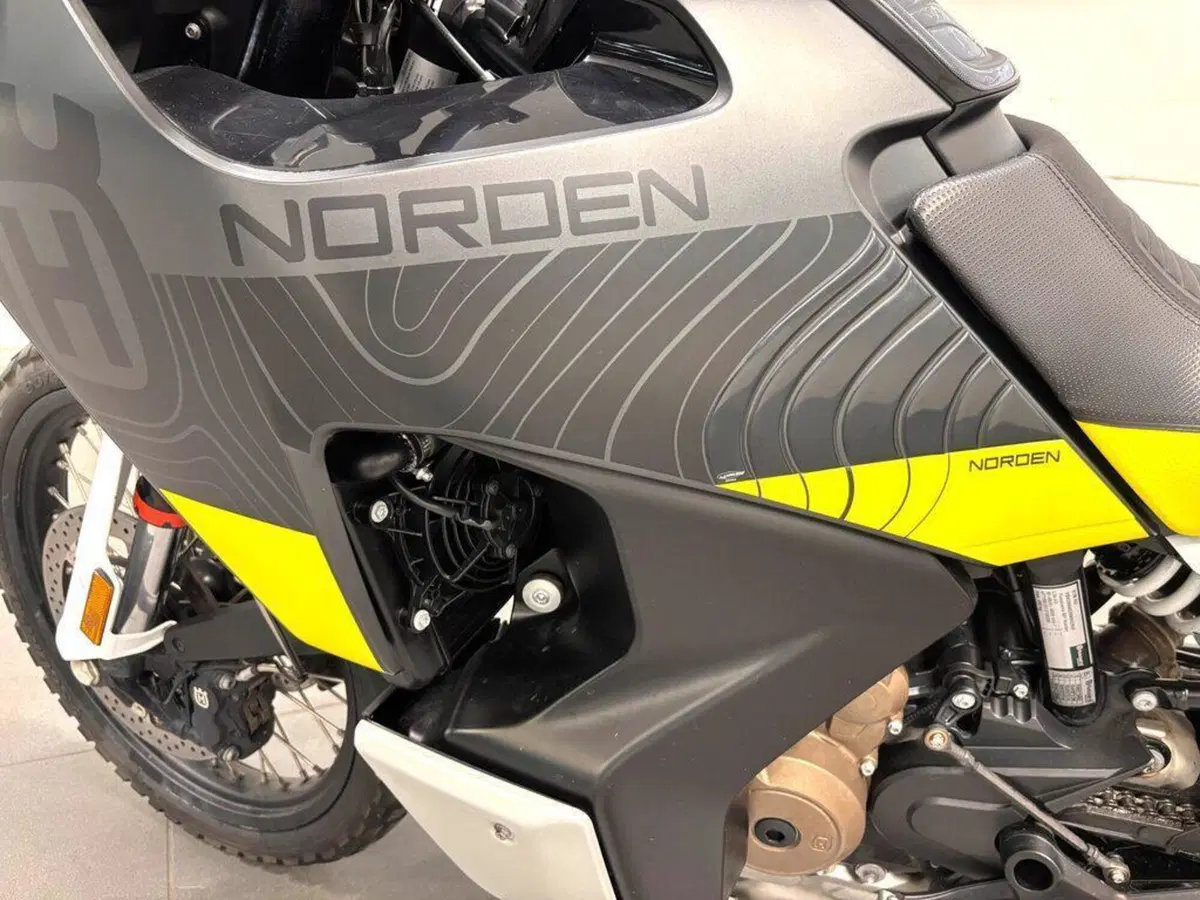 Husqvarna Norden 901 (2022 - 26) (5)