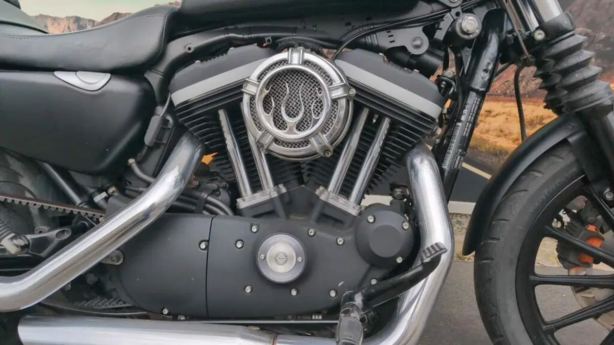 Harley-Davidson 883 Iron (2012 - 14) - XL 883N (7)