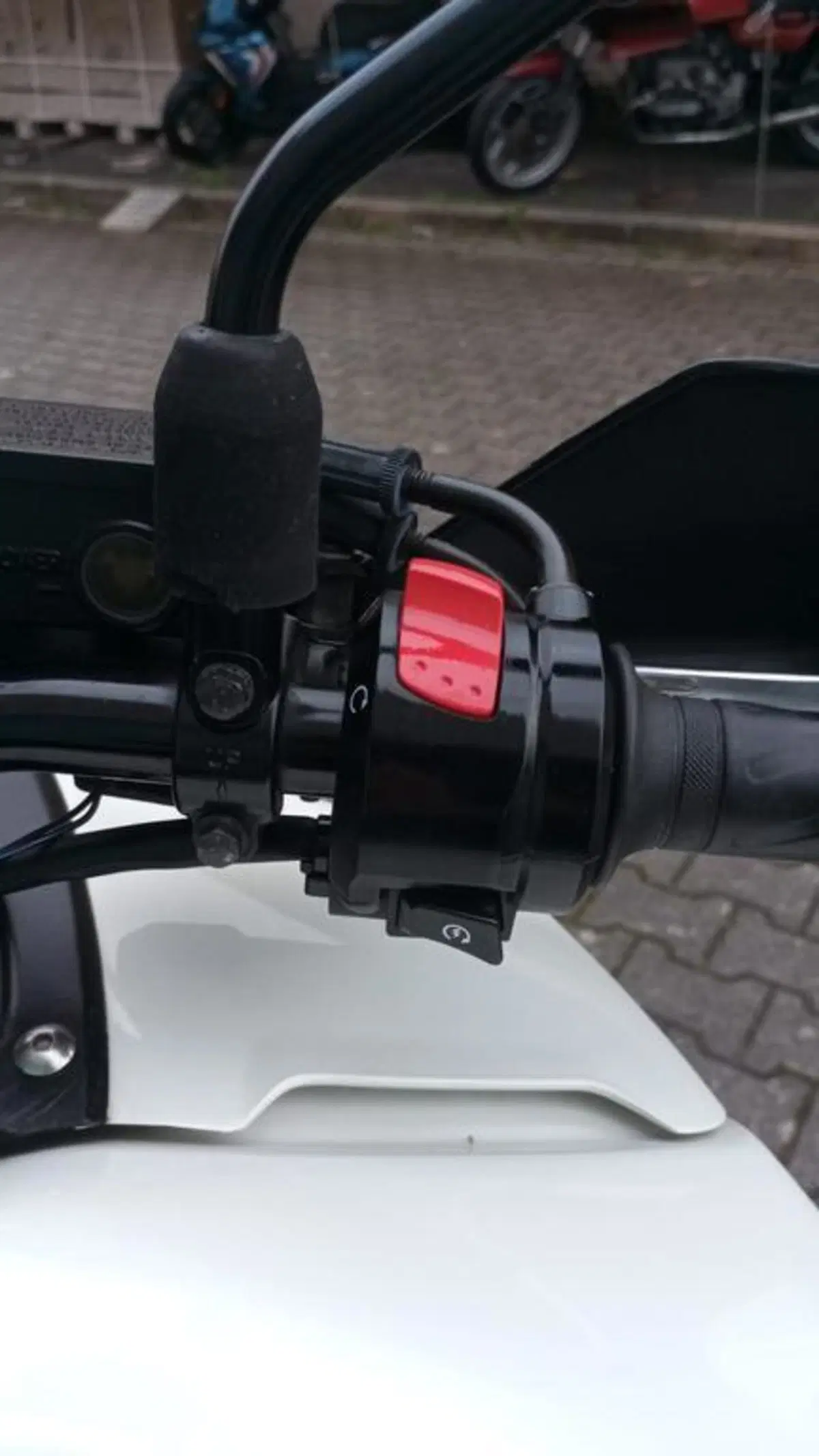 Suzuki V-Strom 650 (2008 - 11) (7)