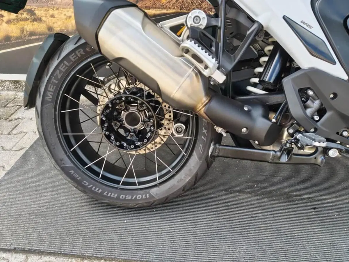 Bmw R 1300 GS (2023 - 26) (4)