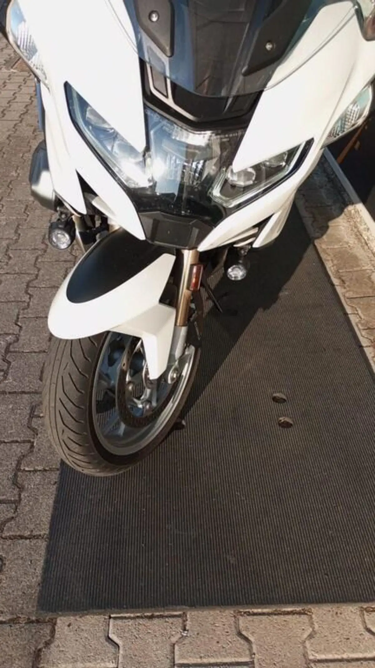 Bmw R 1250 RT (2021 - 25) (2)