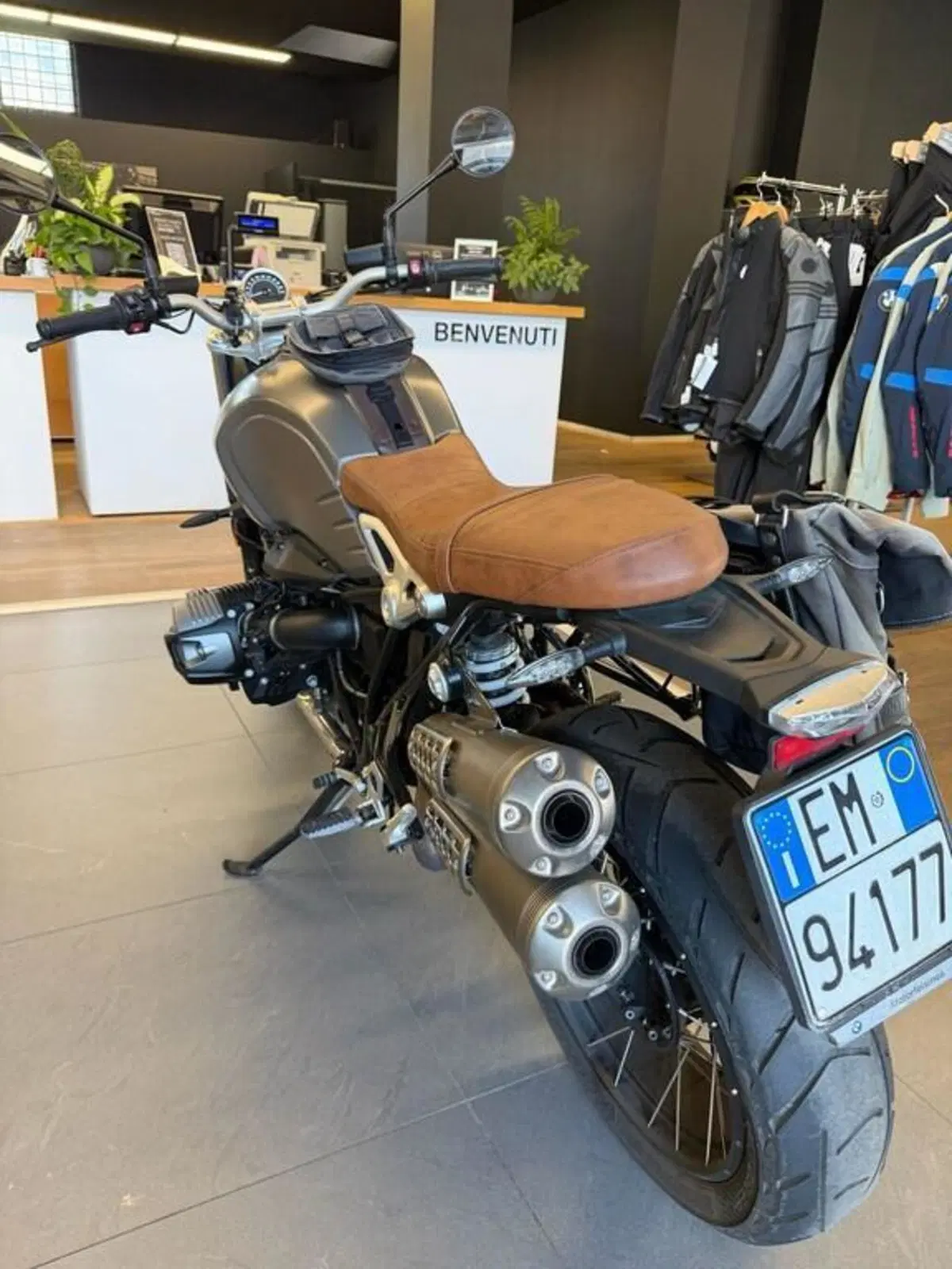 Bmw R nineT 1200 Scrambler (2016 - 20) (3)