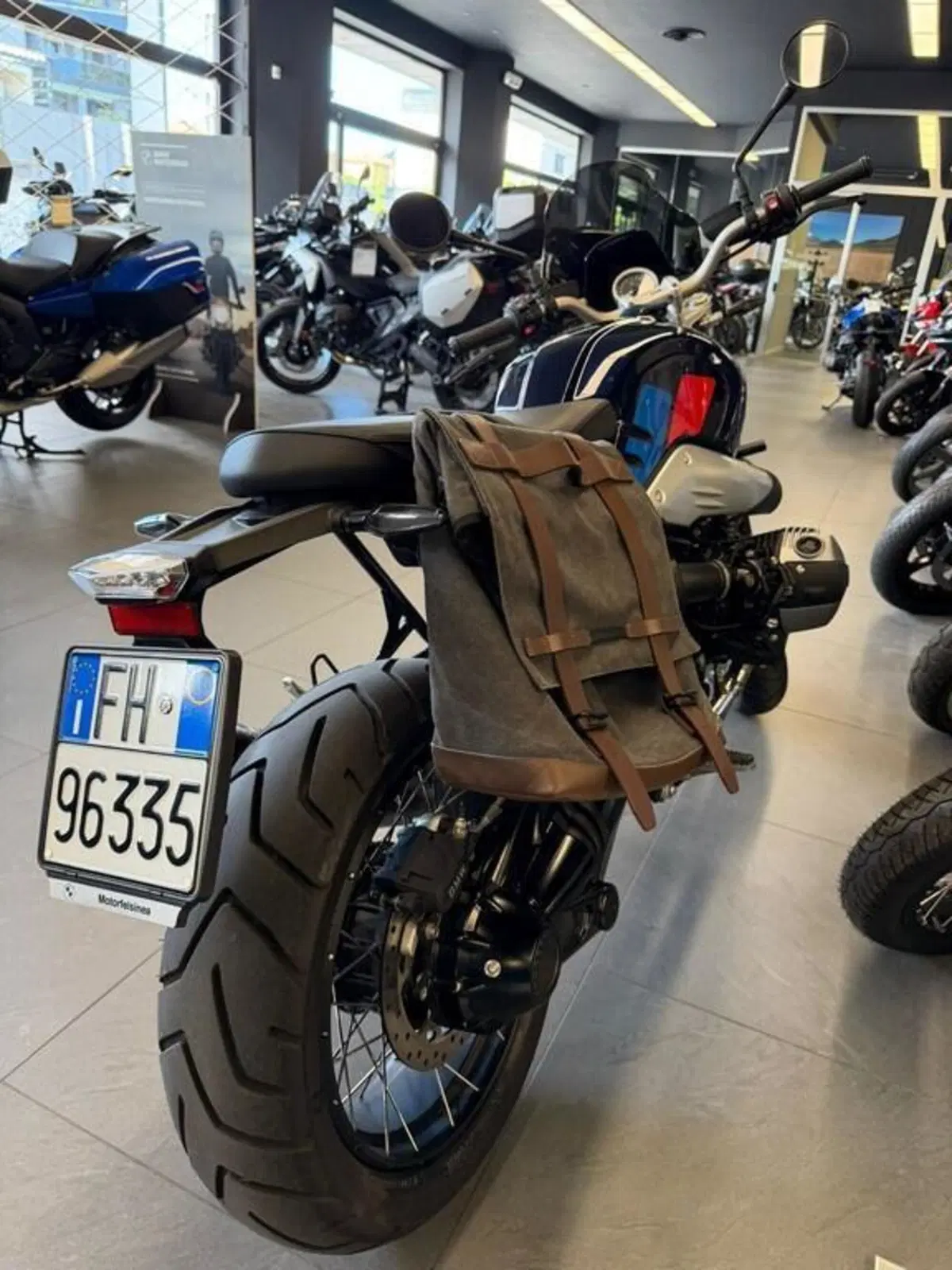 Bmw R nineT Urban GS (2021 - 24) (4)
