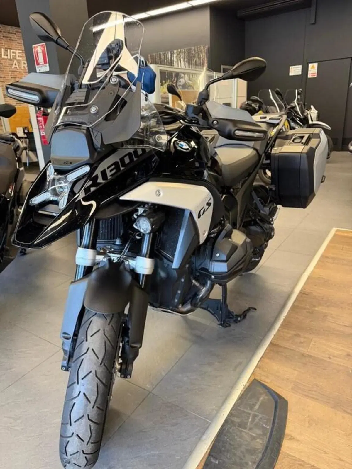 Bmw R 1300 GS (2023 - 26) (4)