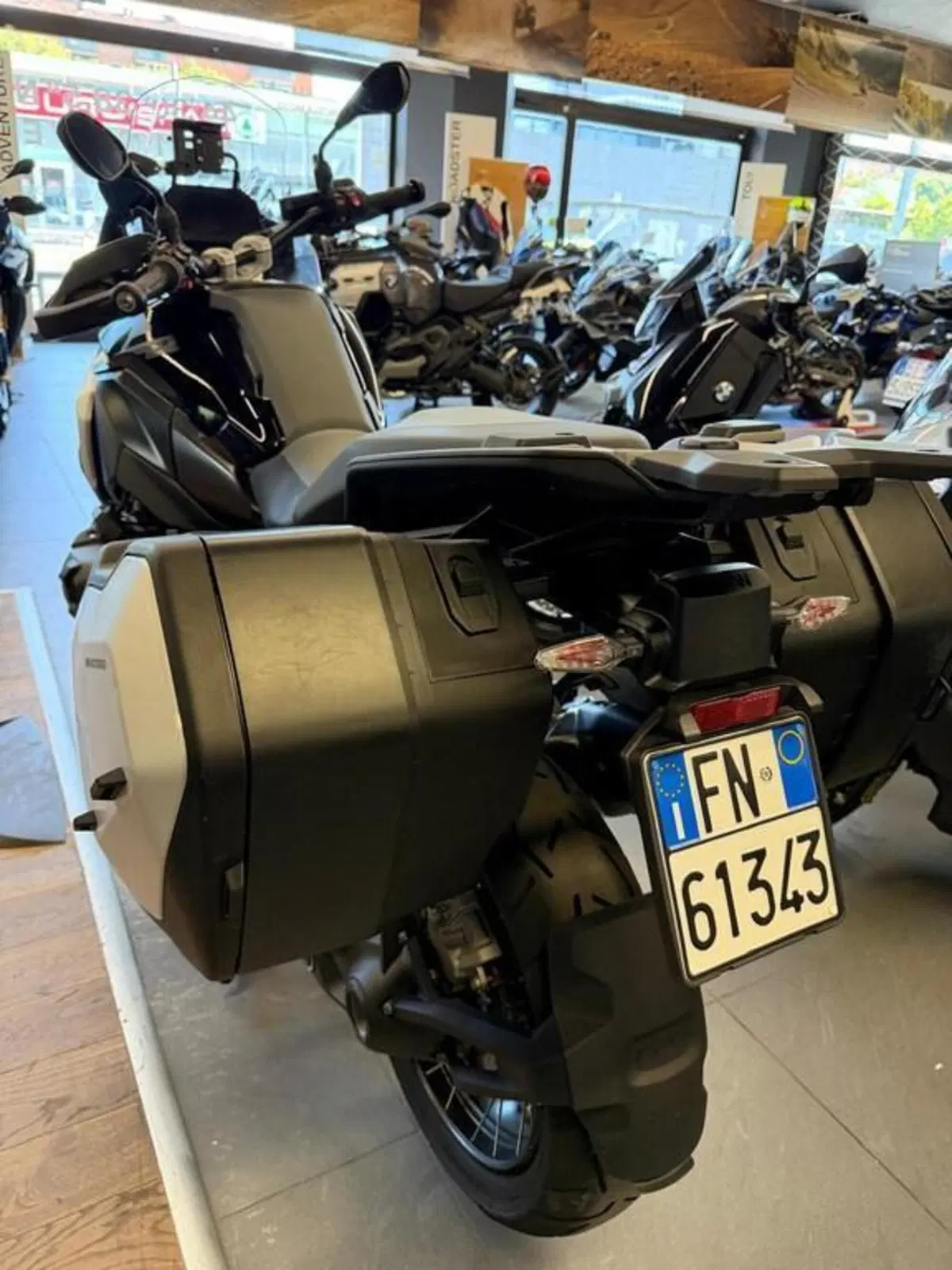 Bmw R 1300 GS (2023 - 26) (2)