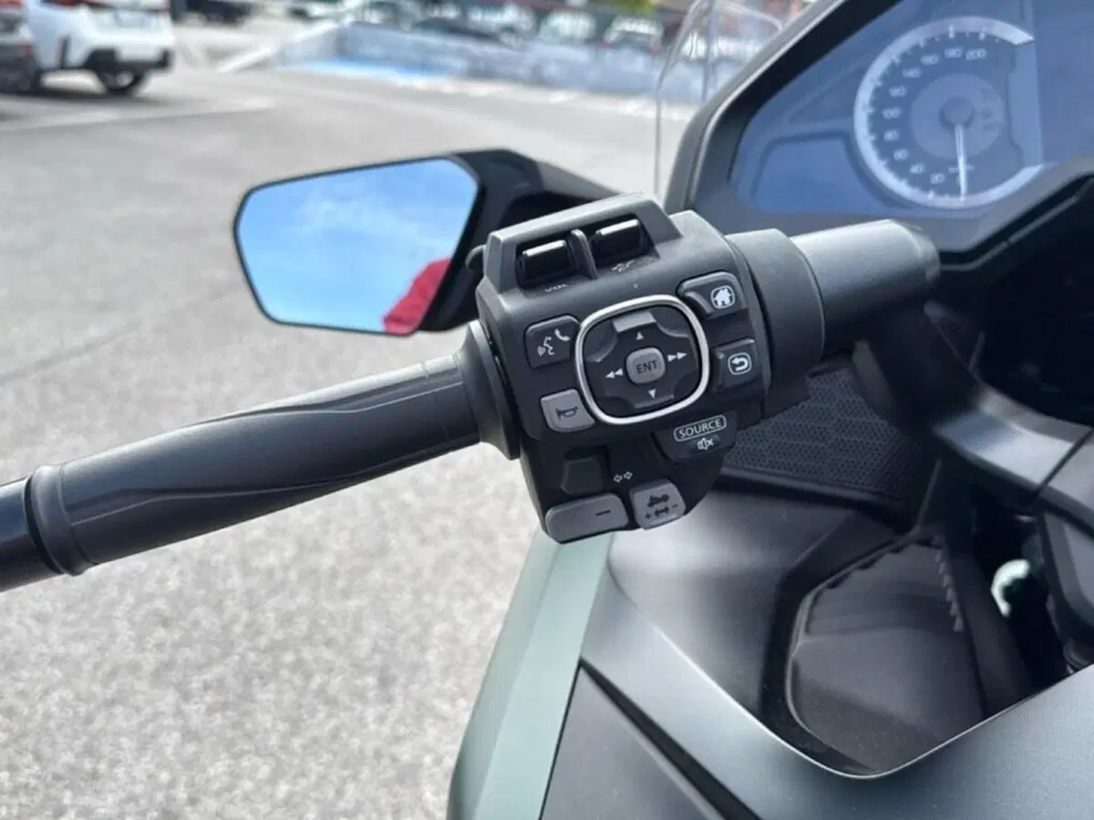Honda GL 1800 Gold Wing DCT (2021 - 24) (9)