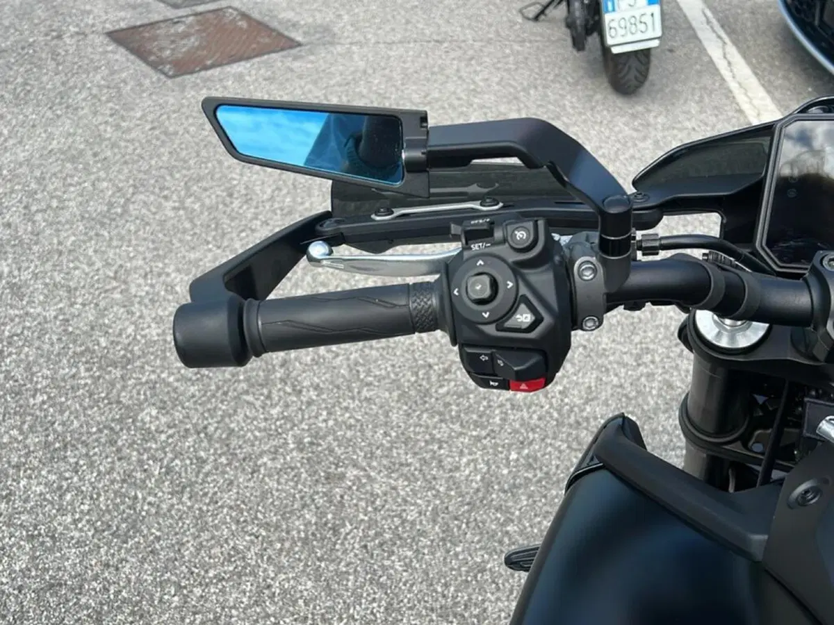 Yamaha MT-09 (2024 - 26) (10)
