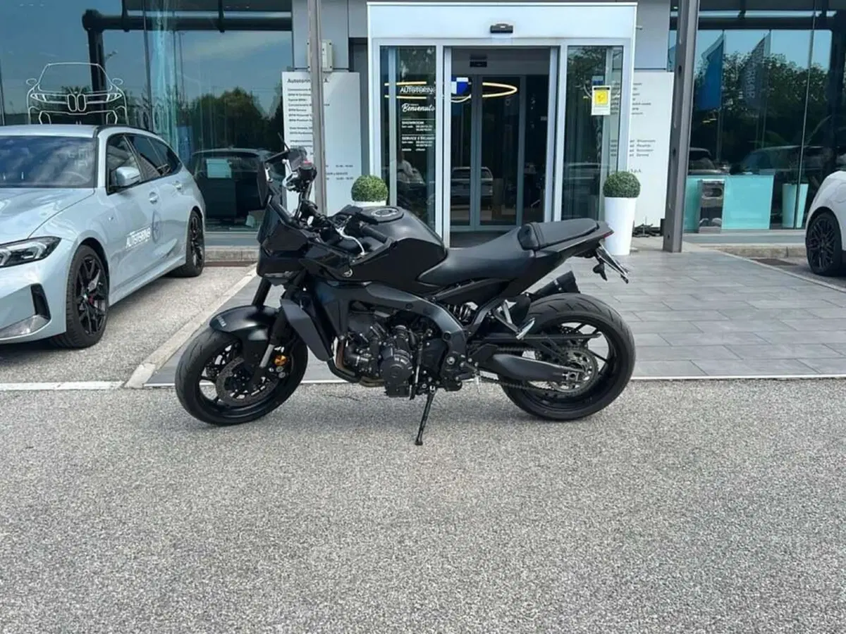 Yamaha MT-09 (2024 - 26) (4)