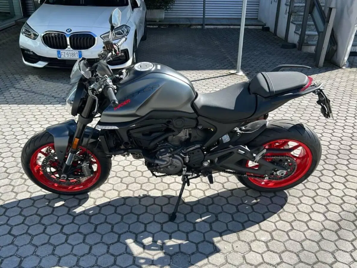 Ducati Monster 937 + (2021 - 25) (4)