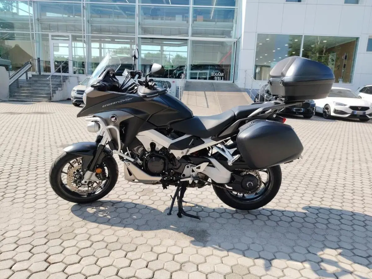 Honda Crossrunner Travel Edition ABS (2015 - 18) (4)