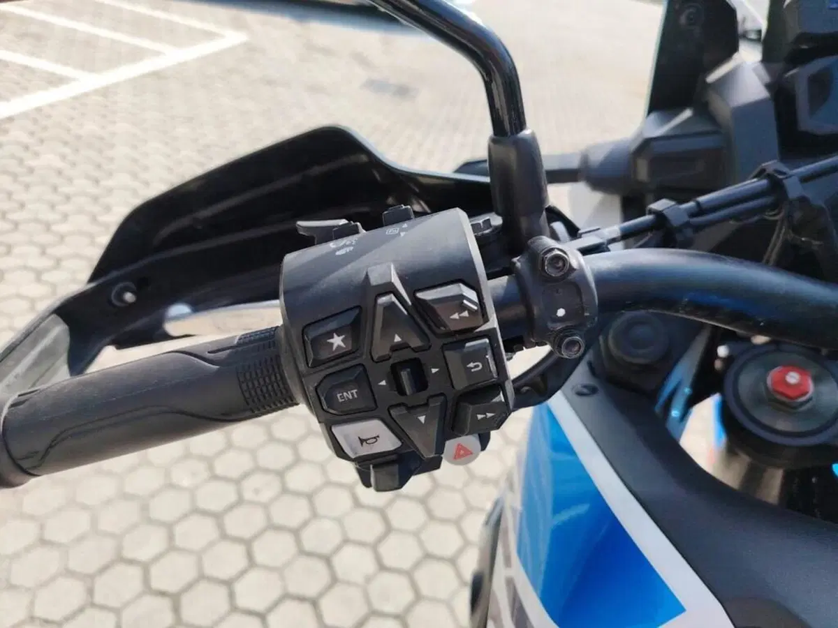 Honda Africa Twin CRF 1100L Urban (2022 - 23) (9)