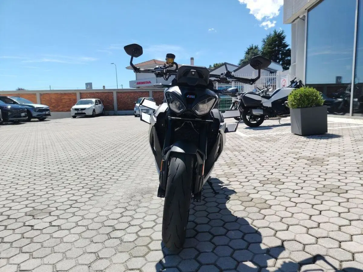 Bmw M 1000 R (2025 - 27) (2)