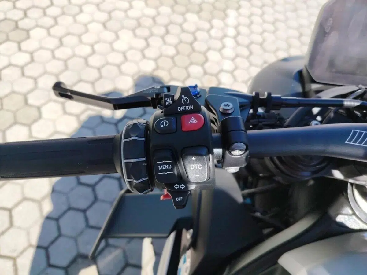 Bmw M 1000 R (2025 - 27) (8)