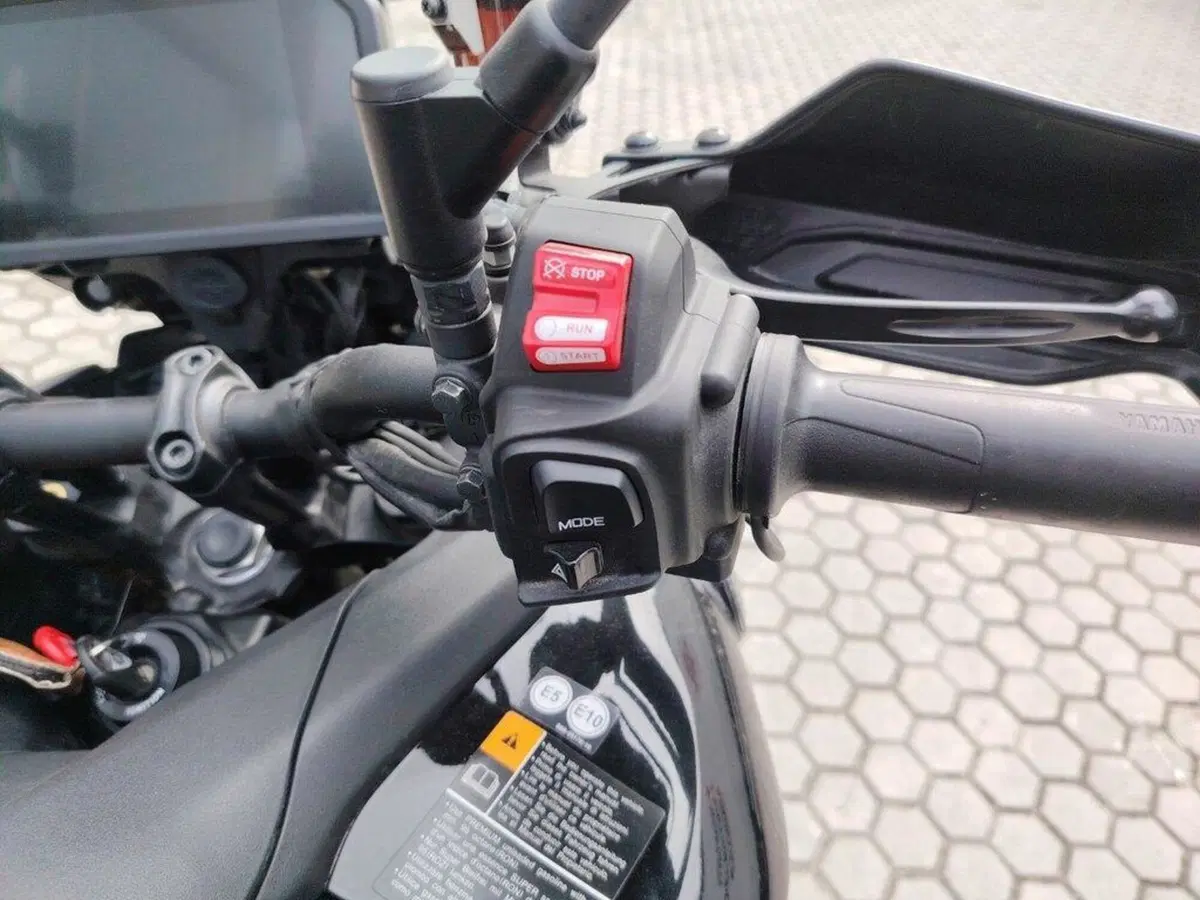 Yamaha Tracer 9 GT+ (2023 - 24) (8)