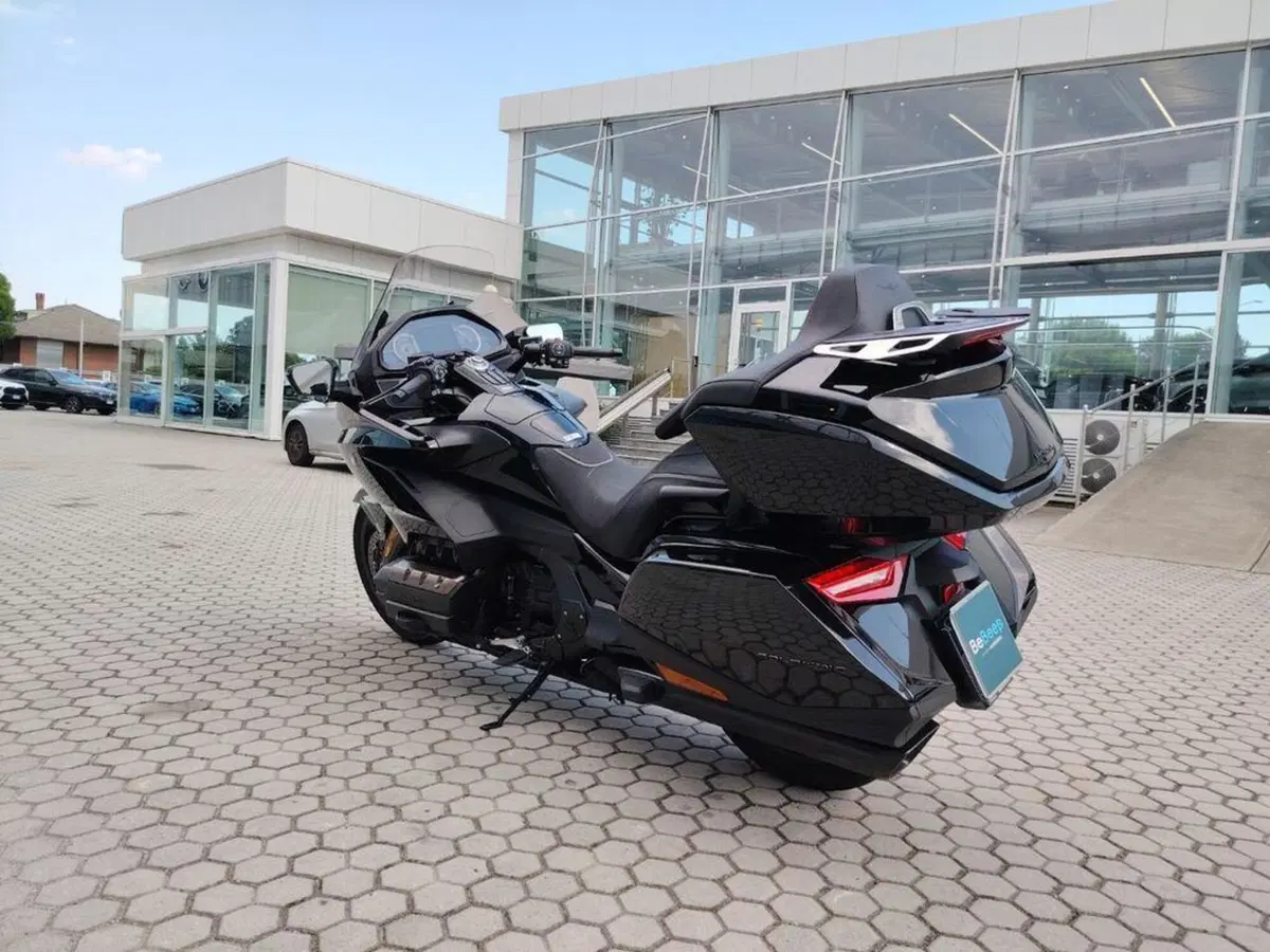 Honda GL 1800 Gold Wing Tour (2021 - 23) (5)