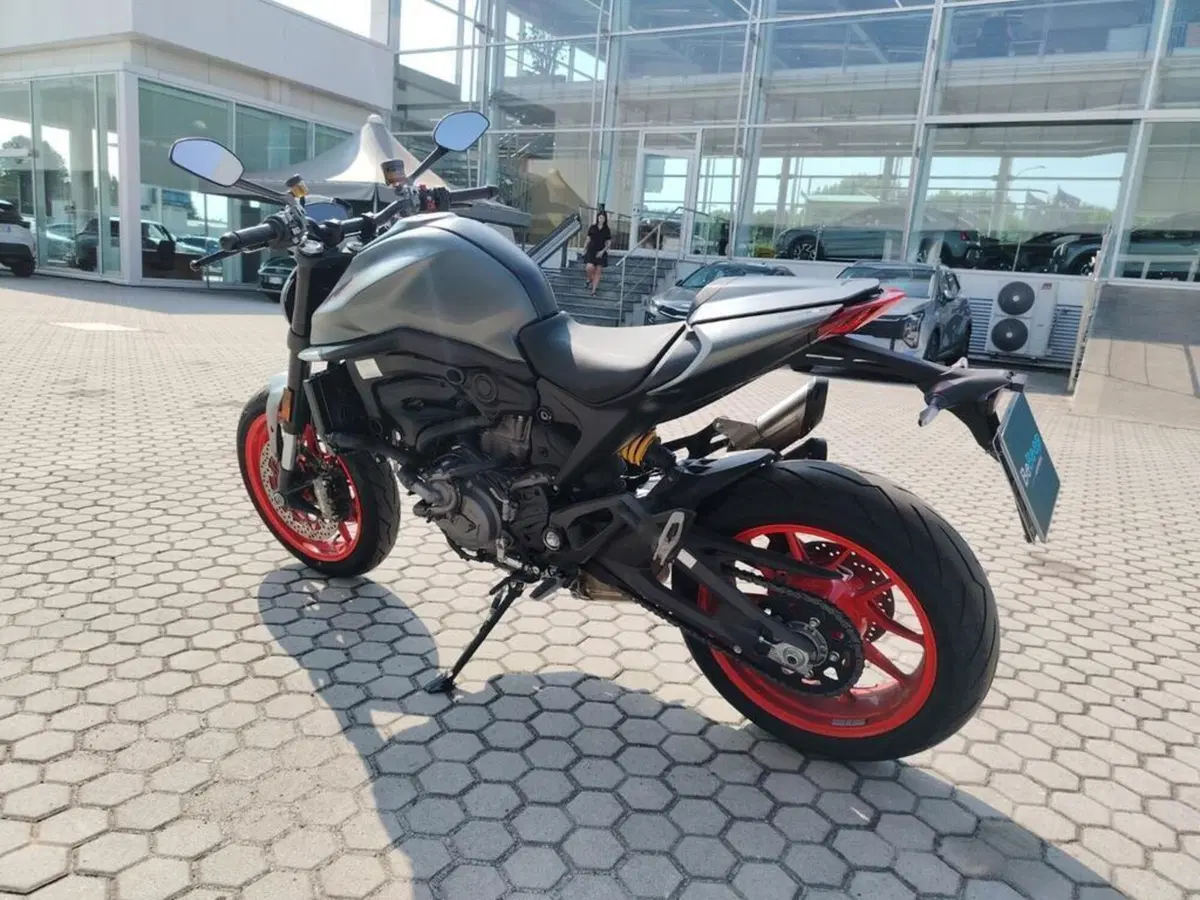 Ducati Monster 937 + (2021 - 25) (5)