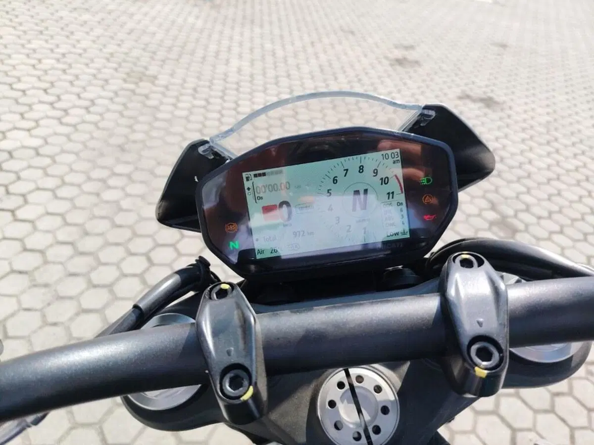 Ducati Monster 937 + (2021 - 25) (11)