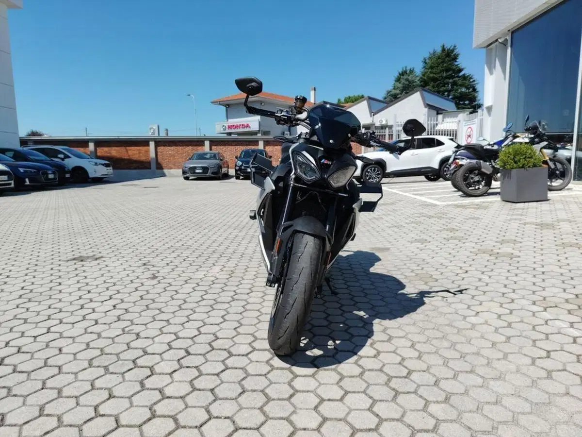 Bmw M 1000 R (2025 - 27) (2)