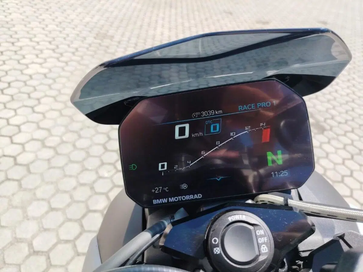 Bmw M 1000 R (2025 - 27) (11)
